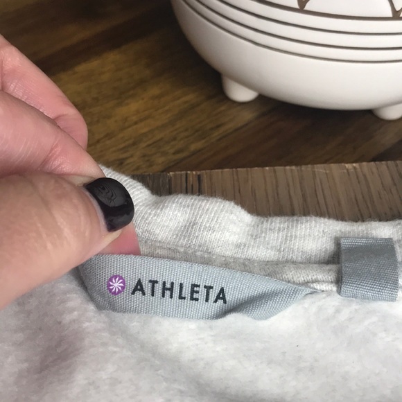 Athleta Grey Wool Blend Sweatshirt Size Medium - Picture 3 of 8